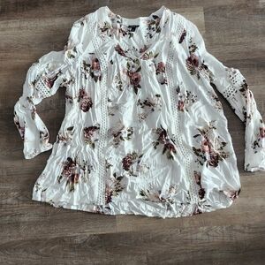 Torrid White Floral Blouse